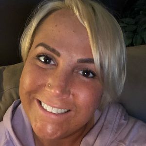 Meet your Posher, Stephany